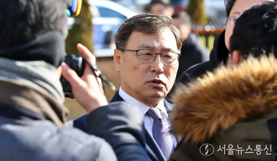 정근식 교육감, 서울시의회에 학생인권조례 폐지 재의 요구…"반헌법적 조치, 정치적 폭력·행정력 낭비"